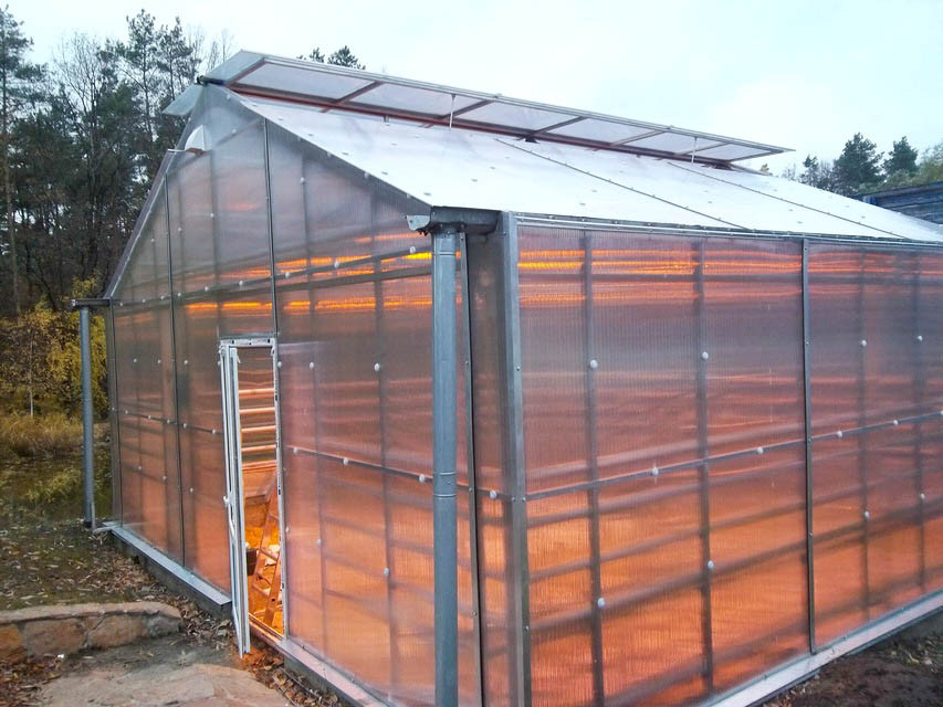 self-maded polycarbonate greenhouse