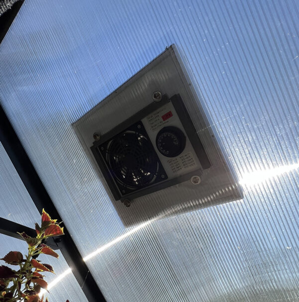 Solar Powered Thermostatic Fan inside view