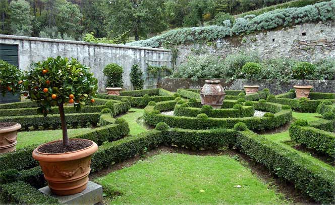 The geometric style of your garden