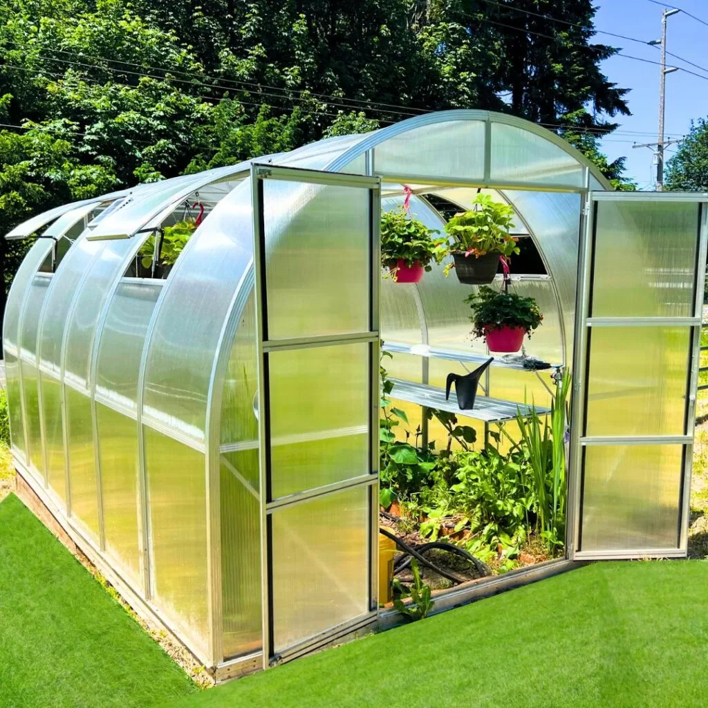 Arched greenhouse 9 x 14 Climapod